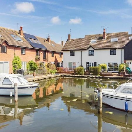 Cottage On The Quay Wroxham Exterior foto