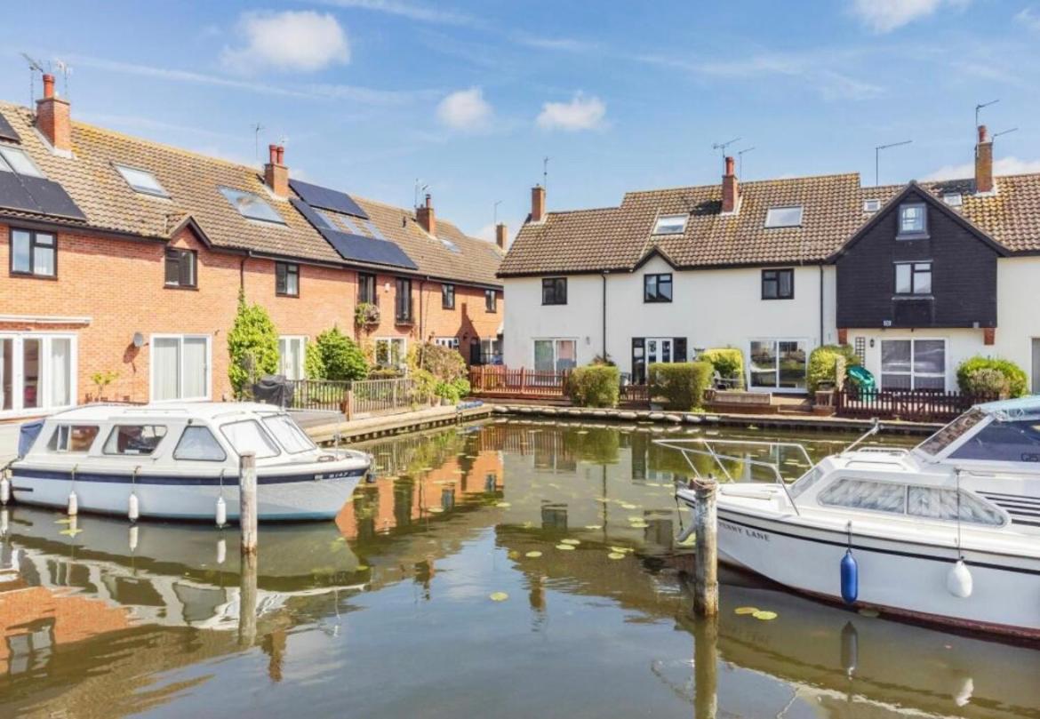 Cottage On The Quay Wroxham Exterior foto